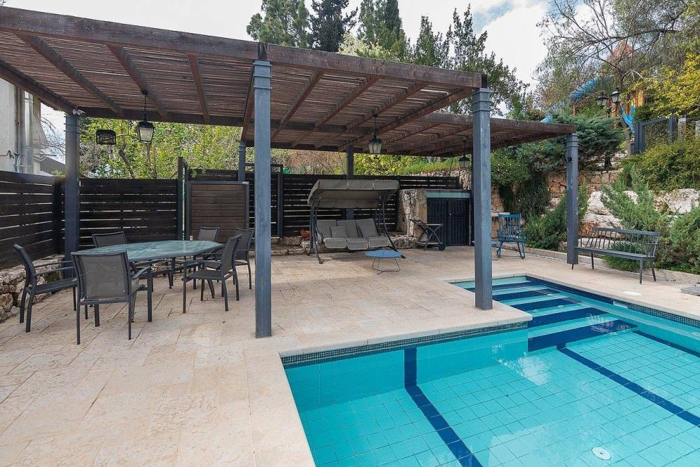 וילה בית זית 15