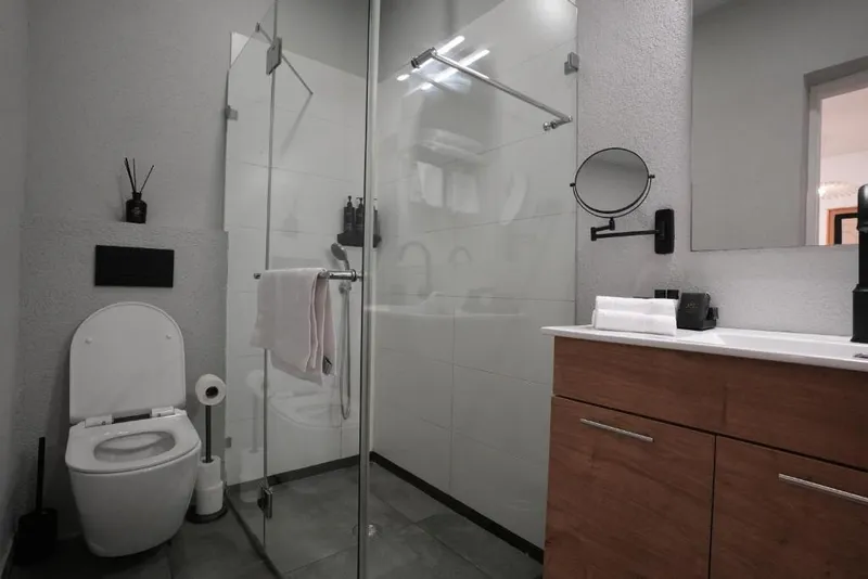 One Apartments TLV 20