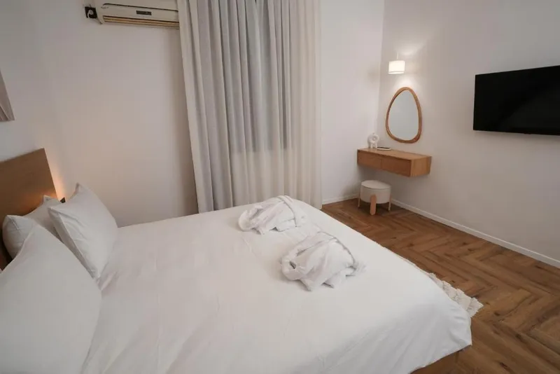 One Apartments TLV 13
