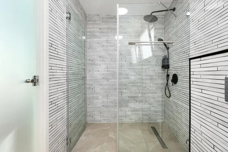 One Apartments TLV 28
