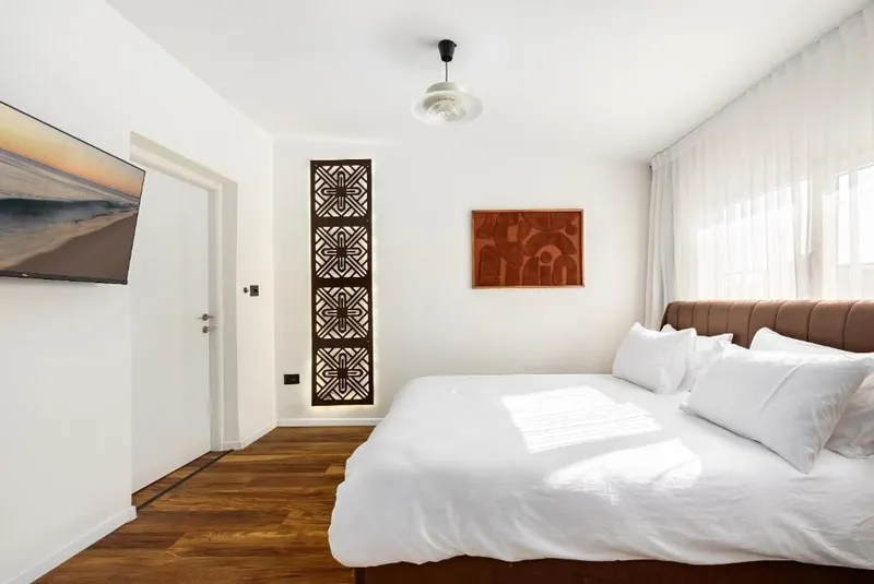 One Apartments TLV 33