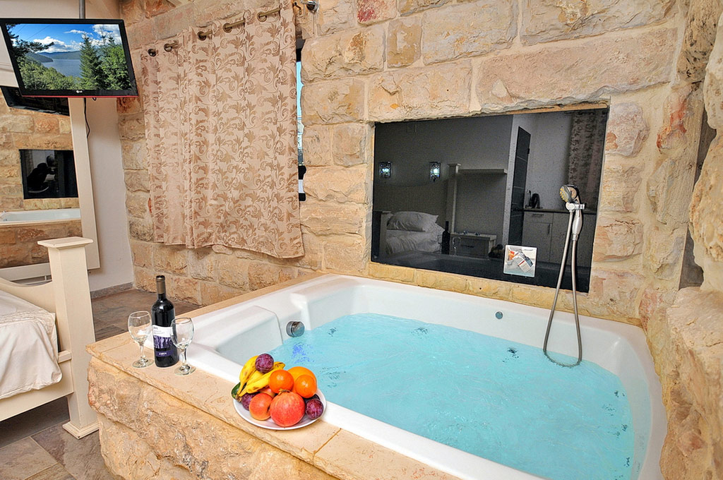 ממלכת ספיר 8