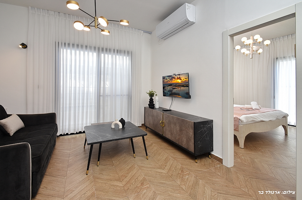 אחוזת אור השחר 4